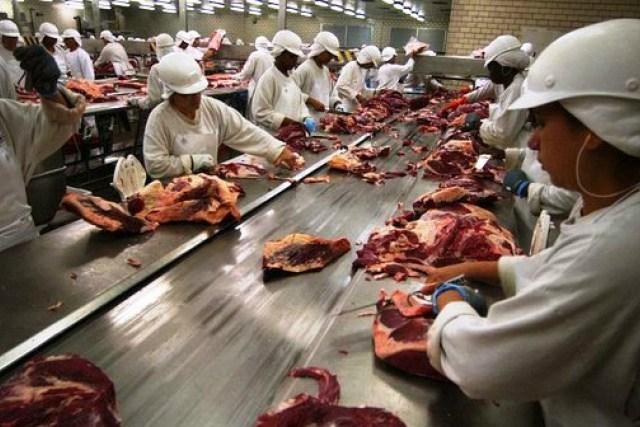Carne bovina exportada pelo Brasil tem alta de 21,6% em novembro com aumento das compras pela China