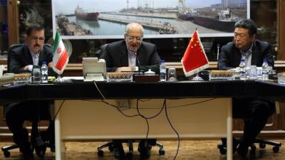 Irã, China assinam acordo de desenvolvimento indústrias marítimas.